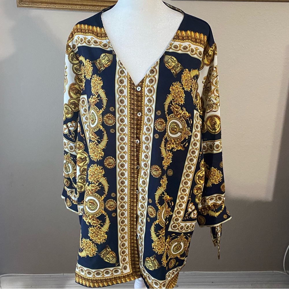Suzanne Betro Women's 2X Tunic Top Navy Gold Baroque Print Long Sleeve Button